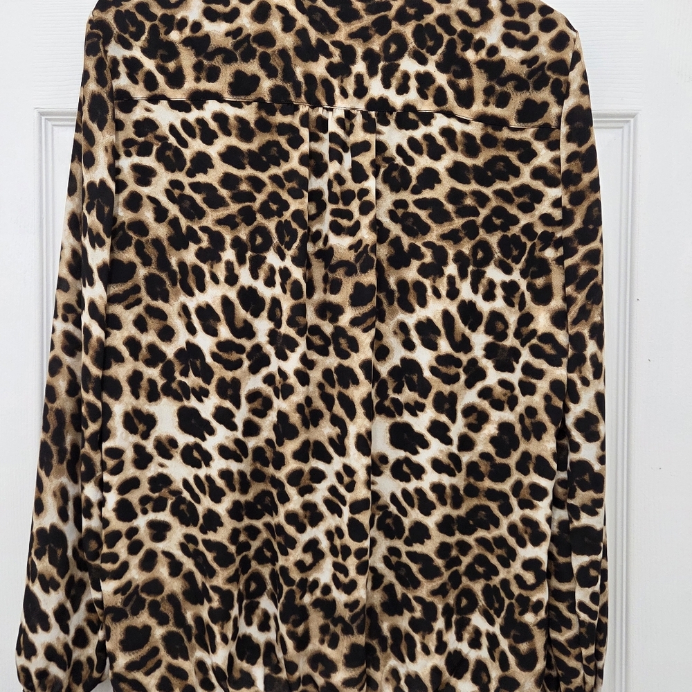 Soho Leopard Print Blouse Long Sleeve Sz M - Picture 7 of 11